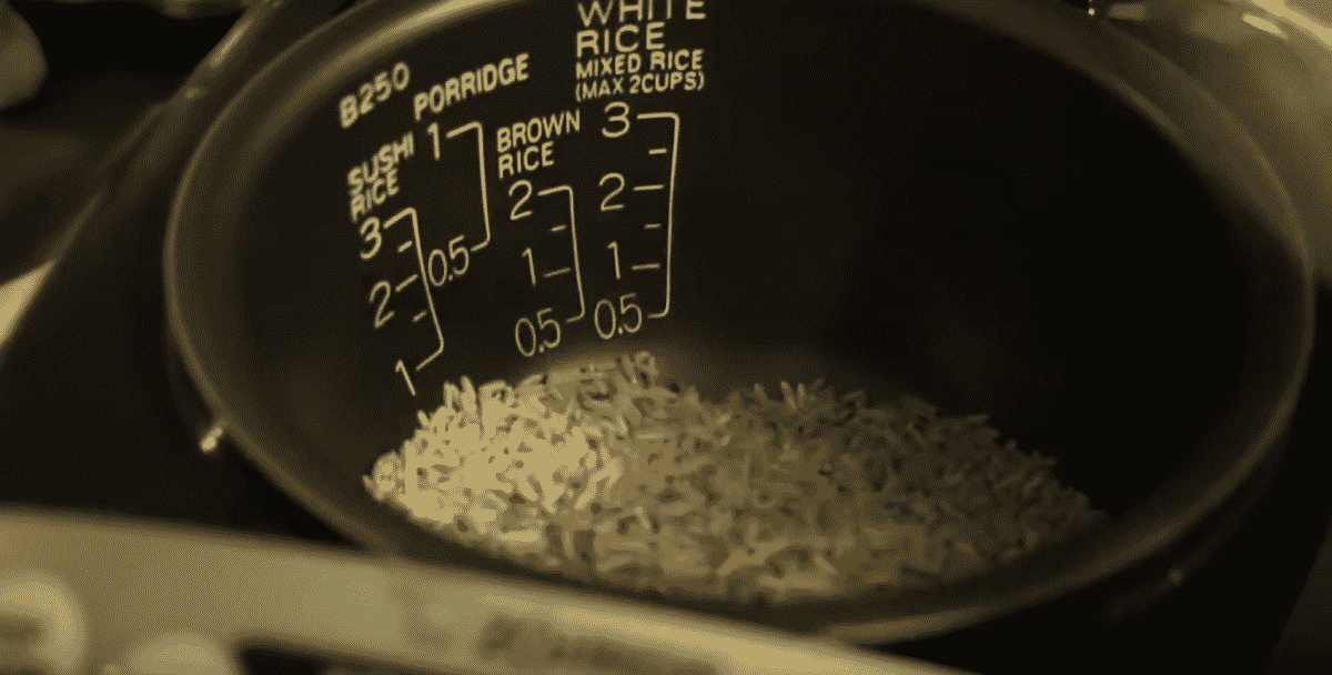 Measurement Cup of Zojirushi NS-LAC05XT: brown rice, white rice, etc.