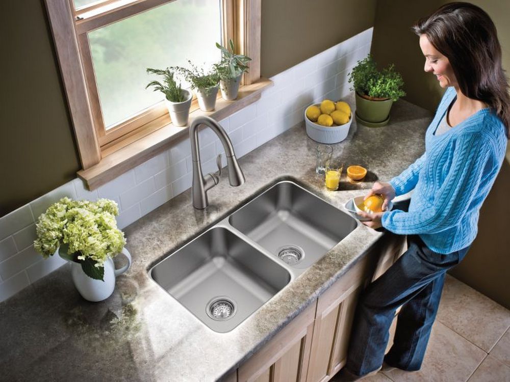 How to choose single hole kitchen faucet // Single hole kitchen faucet buyer’ guide