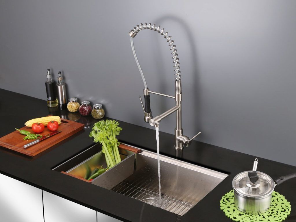 How to choose pre rinse kitchen faucet // Pre rinse kitchen faucet buyer’s guide