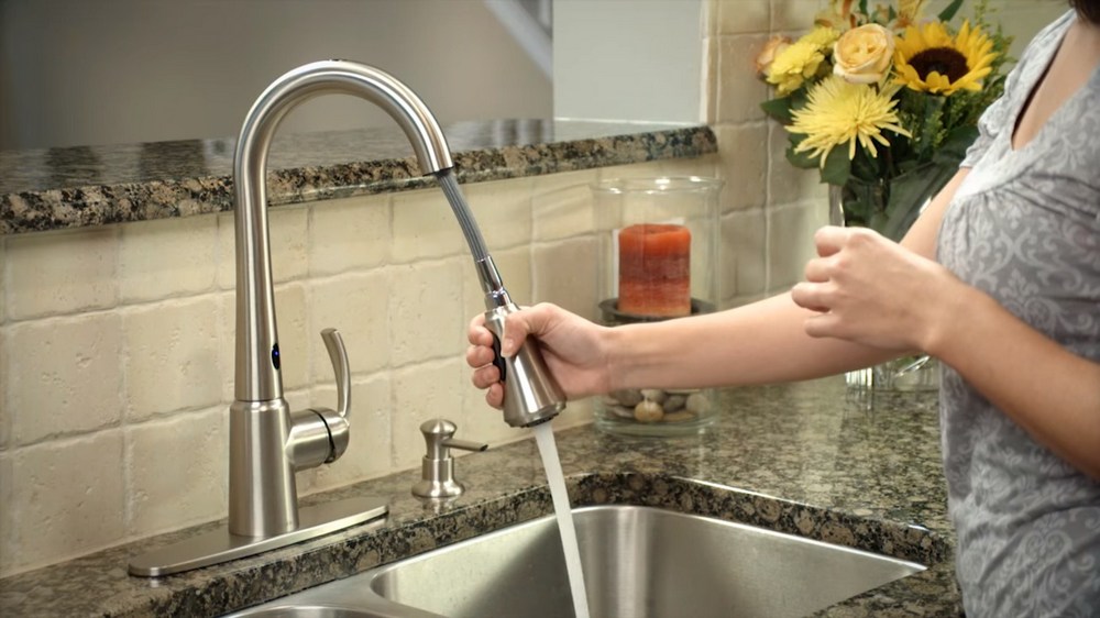 Moen 87359E2SRS Delaney Motion Sense One-Handle High Arc Pulldown Kitchen Faucet