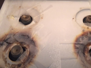 How to clean stove drip pans by using dryer sheets-300